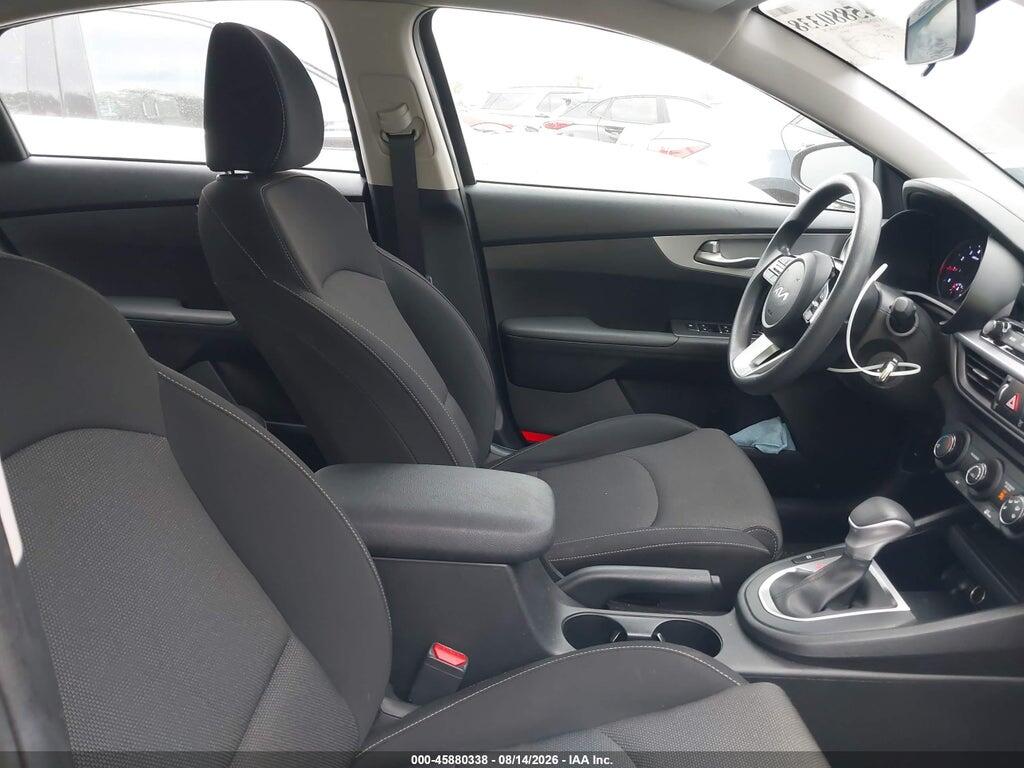 3KPF24AD4PE672996 2023 KIA FORTE photo no. 5