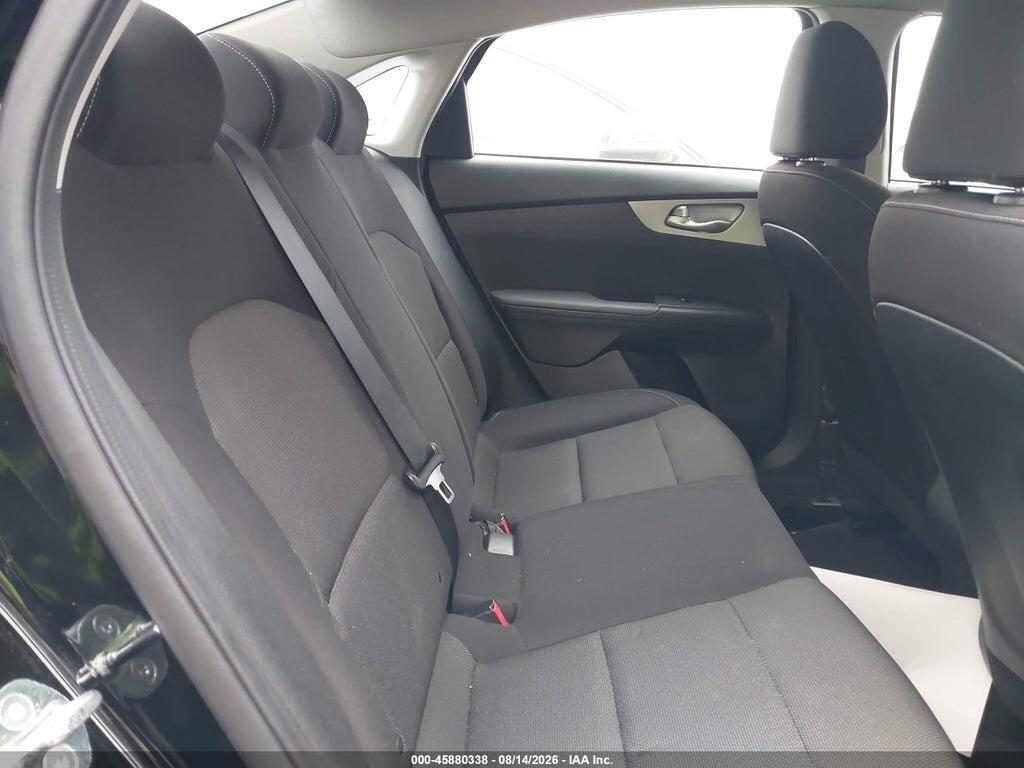 3KPF24AD4PE672996 2023 KIA FORTE photo no. 8