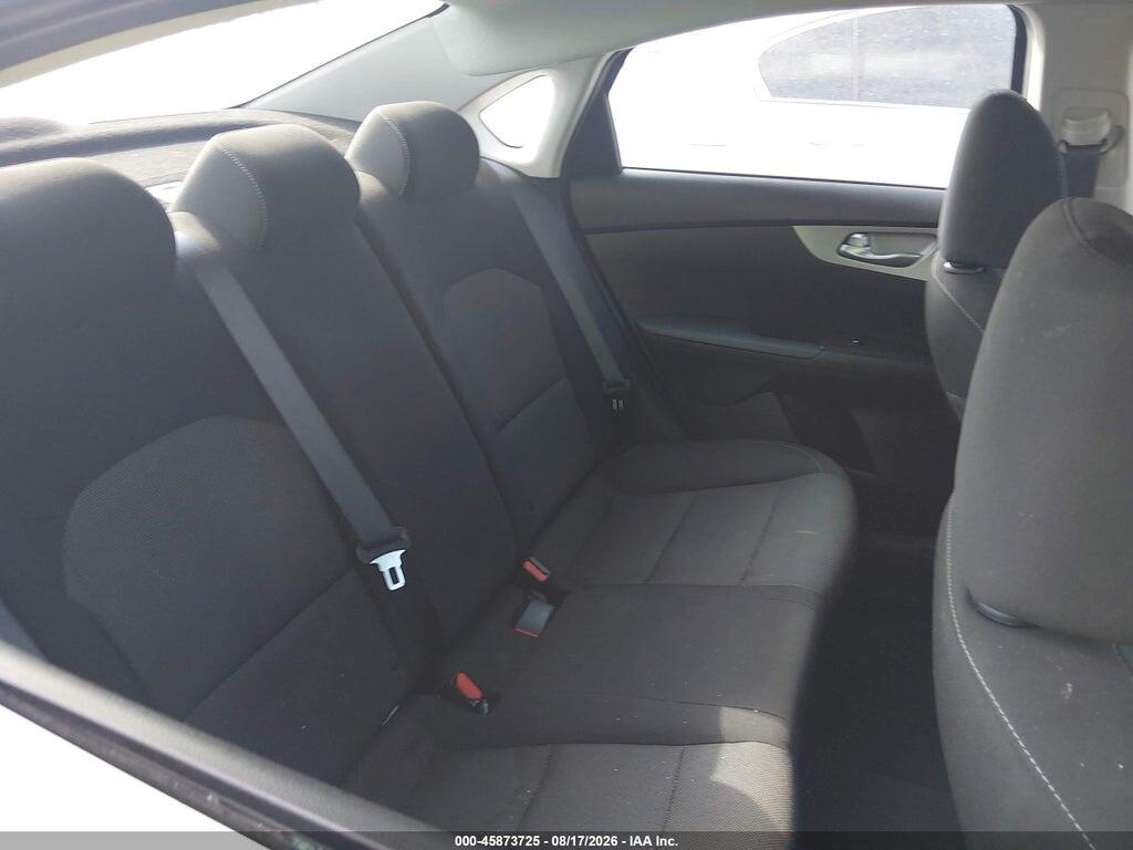 3KPF24AD3PE668356 2023 KIA FORTE photo no. 8