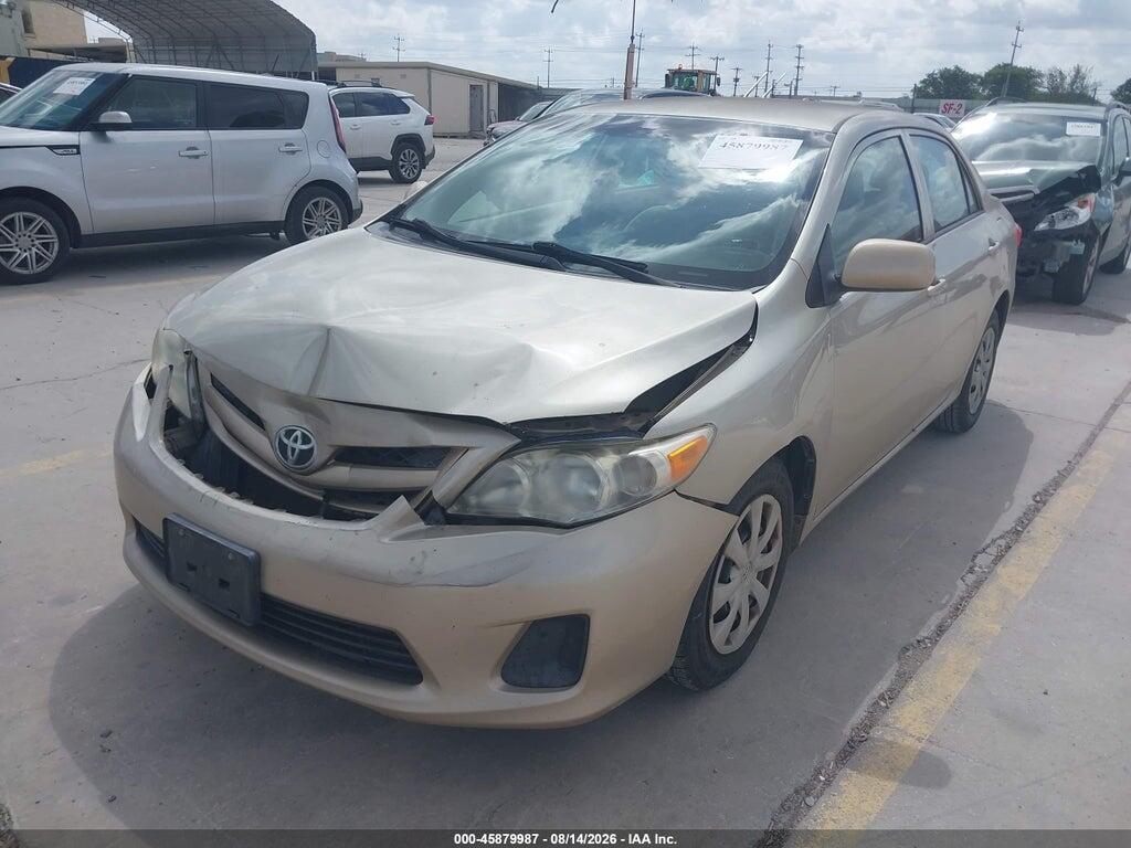 5YFBU4EE9DP192359 2013 TOYOTA COROLLA photo no. 2
