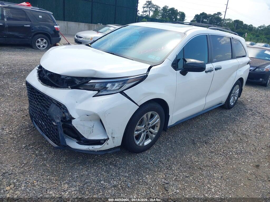 5TDDSKFC2NS047219 2022 TOYOTA SIENNA photo no. 2