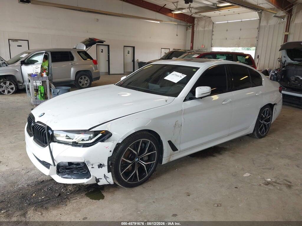 WBA73BJ07NWX60993 2022 BMW 540 photo no. 2