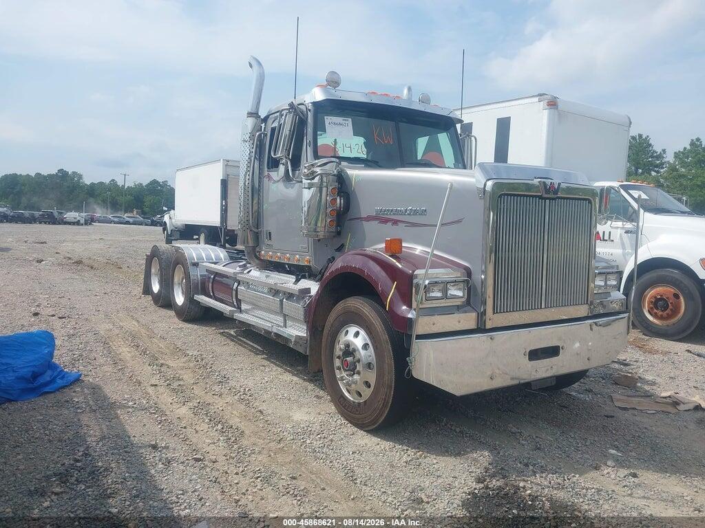 5KJJAEFG3MPMR3045 2021 WESTERN STAR 4900 EX photo no. 1