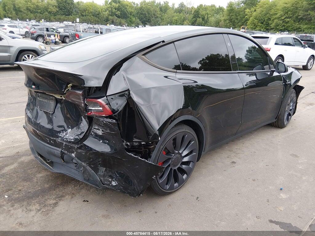 7SAYGDEF9RA299280 2024 TESLA MODEL Y photo no. 4