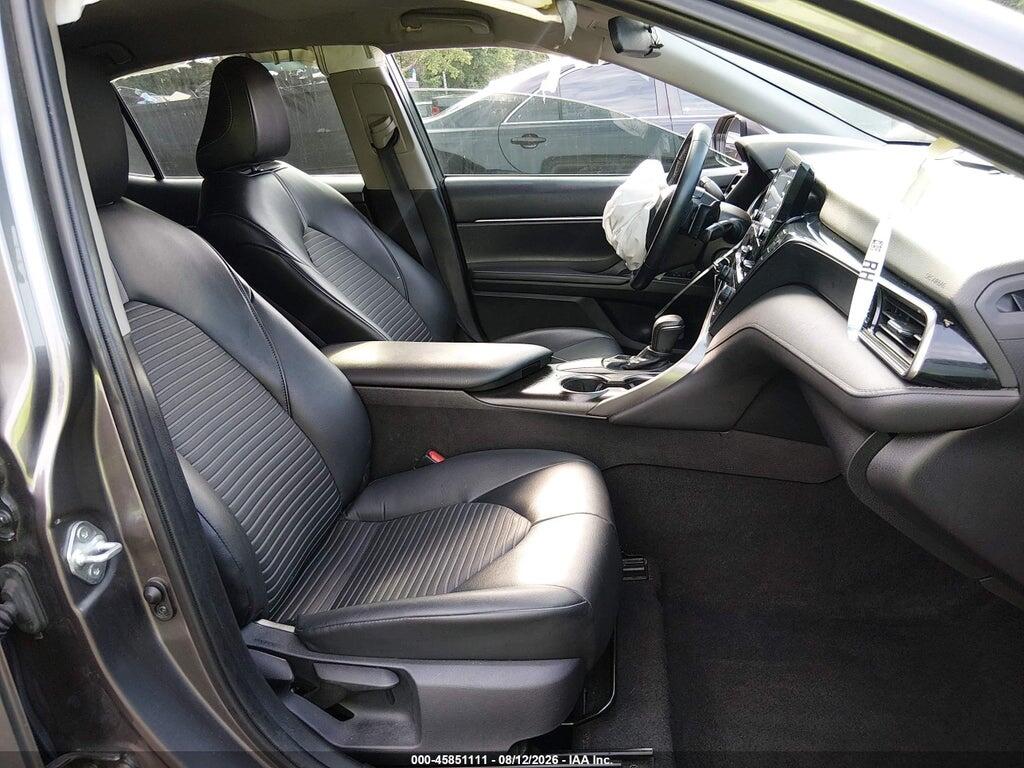 4T1G11AK8MU584725 2021 TOYOTA CAMRY photo no. 5