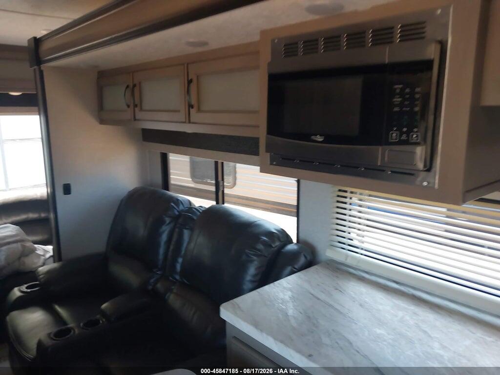 5ZT3CLTB5MA326345 2021 COACHMEN TRAVEL photo no. 12