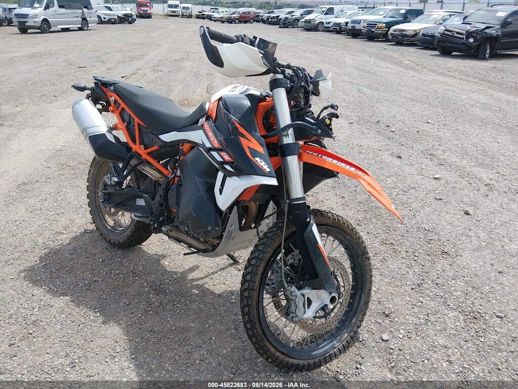 2021 KTM 890 VBKTR6405MM805490