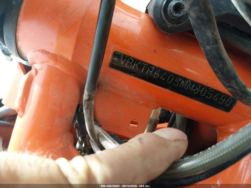VBKTR6405MM805490 2021 KTM 890 photo no. 10