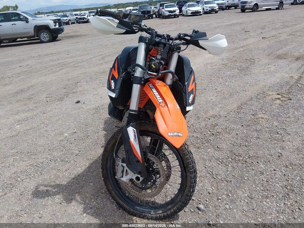 VBKTR6405MM805490 2021 KTM 890 photo no. 5
