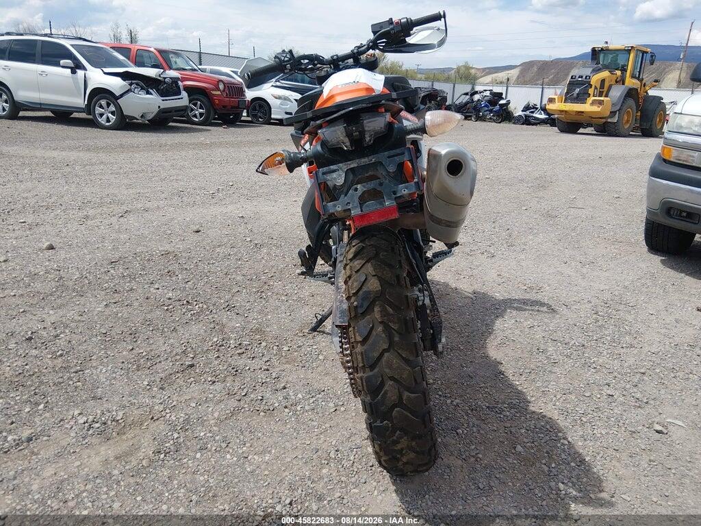 VBKTR6405MM805490 2021 KTM 890 photo no. 6