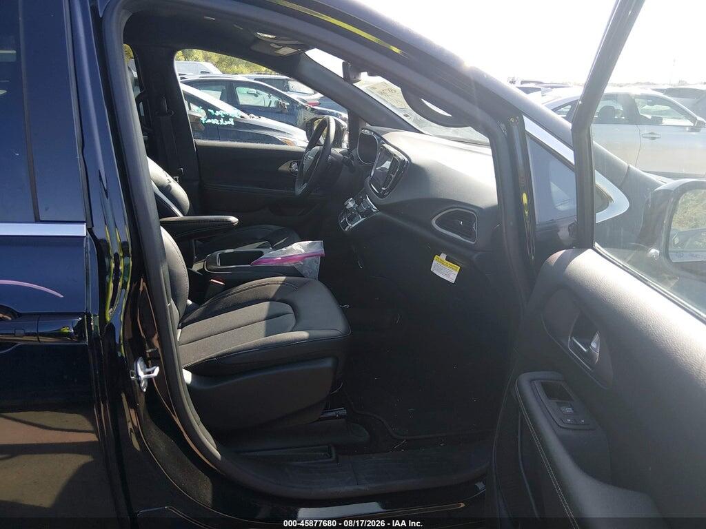 2C4RC1BG2TR155383 2026 CHRYSLER PACIFICA photo no. 5