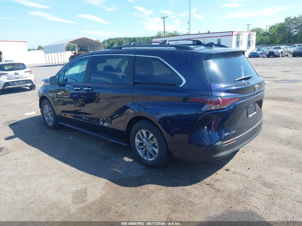 5TDYSKFC7TS258804 2026 TOYOTA SIENNA photo no. 3
