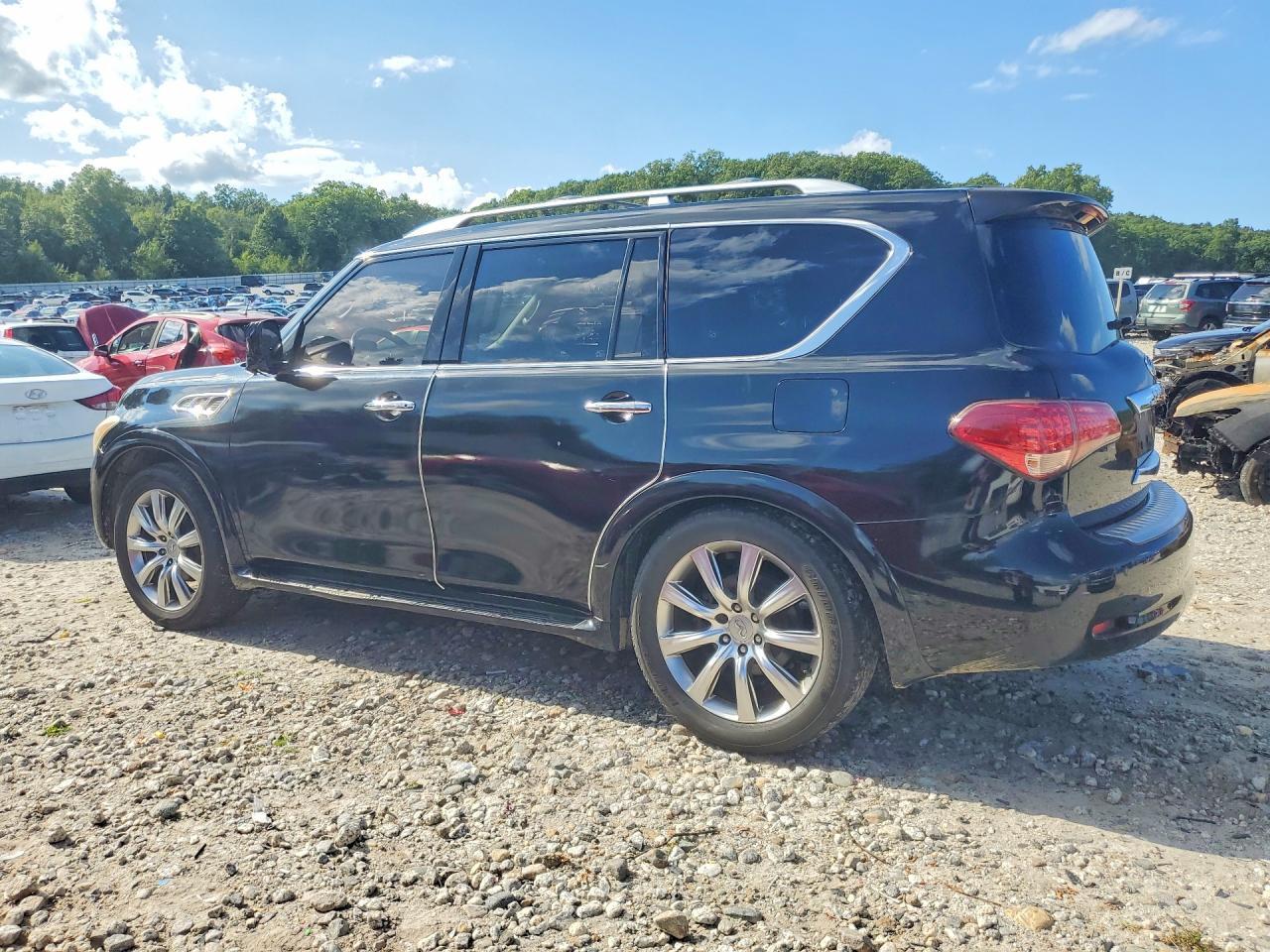 JN8AZ2NE5B9006180 2011 INFINITI QX56 photo no. 2