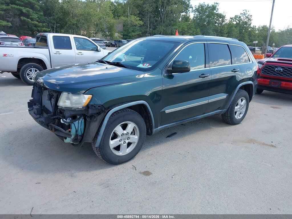 1J4RR4GG2BC555258 2011 JEEP GRAND CHEROKEE photo no. 2