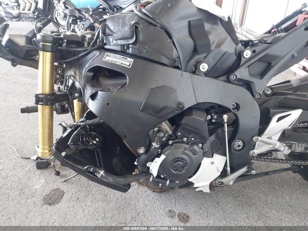 JH2SC7718TK900023 2026 HONDA CBR1000 photo no. 9
