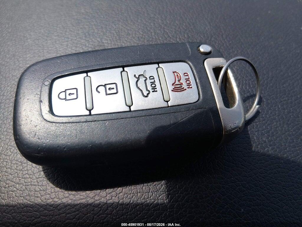 5NPEC4AB6CH391022 2012 HYUNDAI SONATA photo no. 11