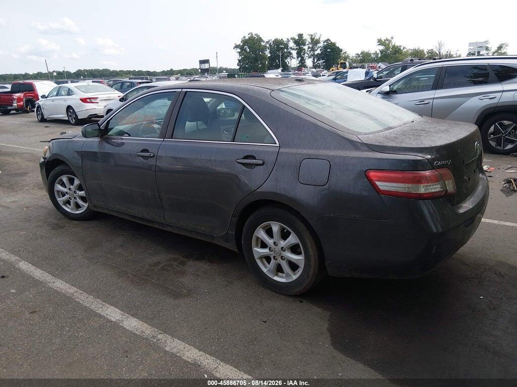 4T1BF3EK1BU671204 2011 TOYOTA CAMRY photo no. 3