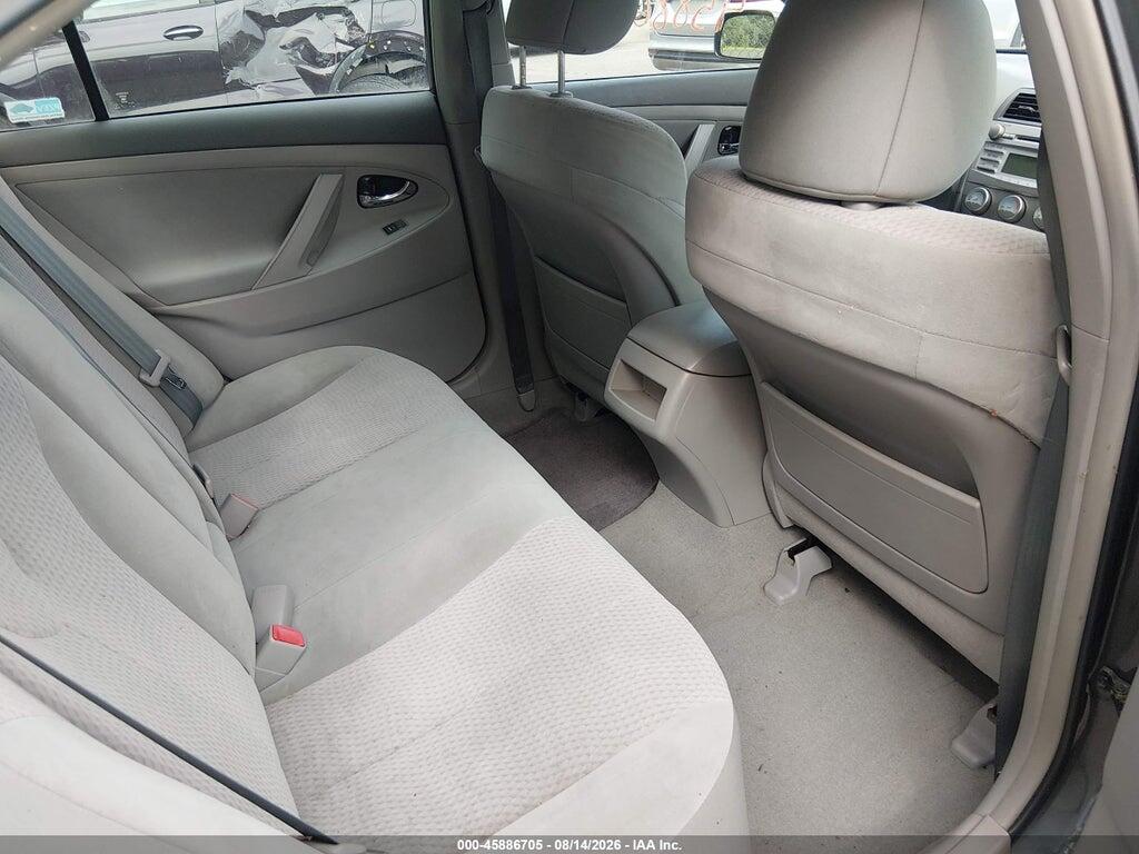 4T1BF3EK1BU671204 2011 TOYOTA CAMRY photo no. 8
