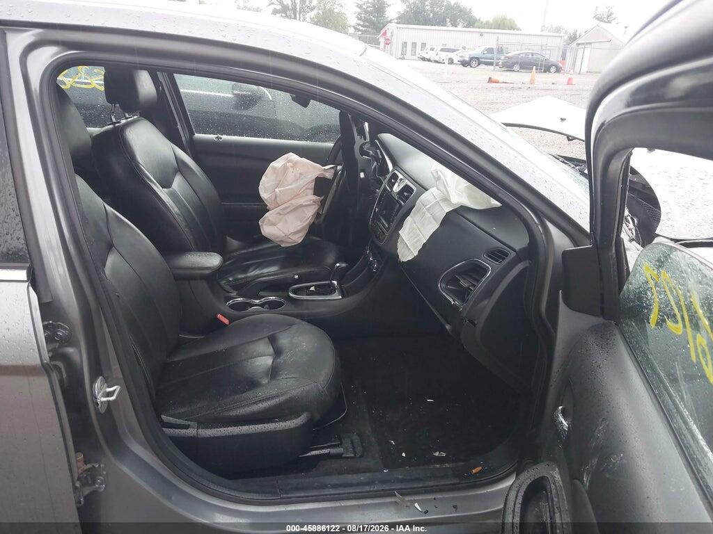 1C3BC2FB0BN582373 2011 CHRYSLER 200 photo no. 5