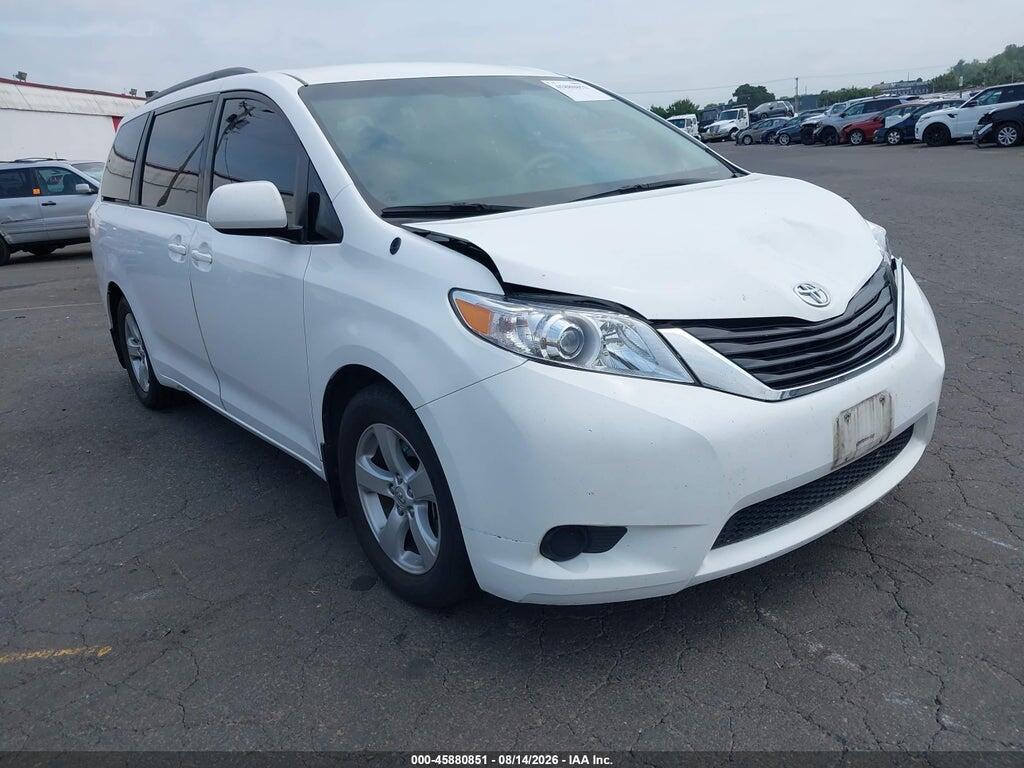 5TDKK3DC2BS002079 2011 TOYOTA SIENNA photo no. 1
