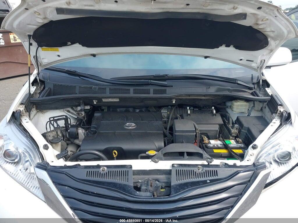 5TDKK3DC2BS002079 2011 TOYOTA SIENNA photo no. 10