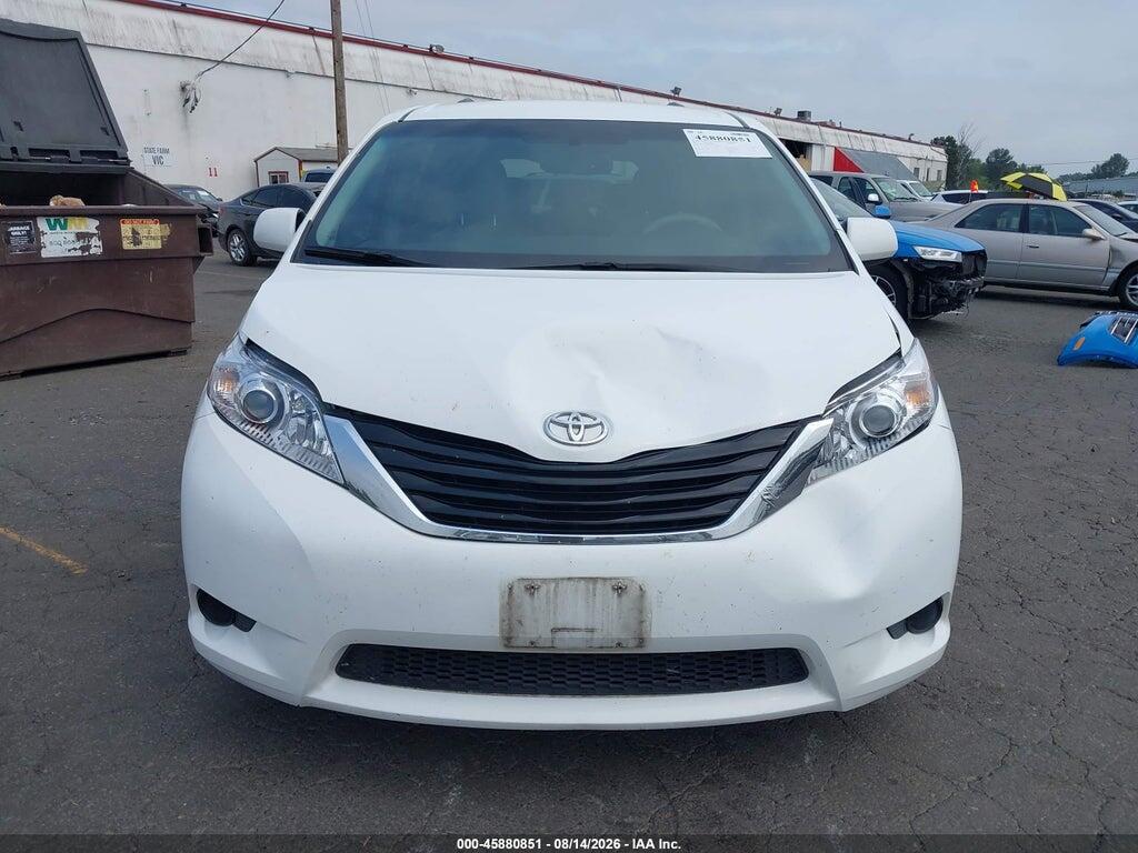 5TDKK3DC2BS002079 2011 TOYOTA SIENNA photo no. 12