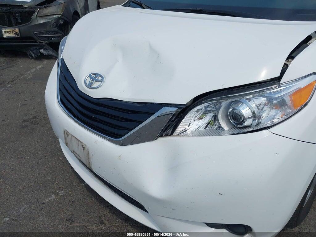 5TDKK3DC2BS002079 2011 TOYOTA SIENNA photo no. 6