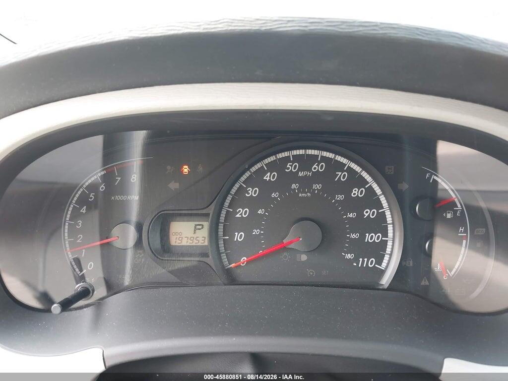 5TDKK3DC2BS002079 2011 TOYOTA SIENNA photo no. 7