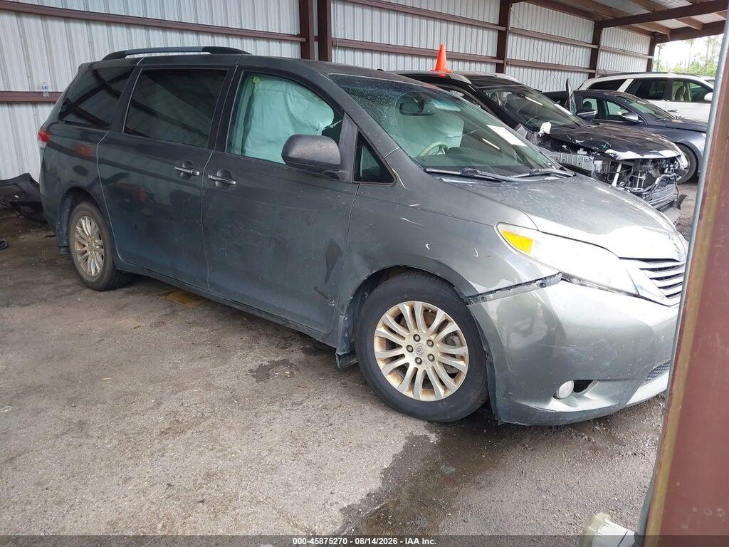 5TDYK3DC5BS162595 2011 TOYOTA SIENNA photo no. 1