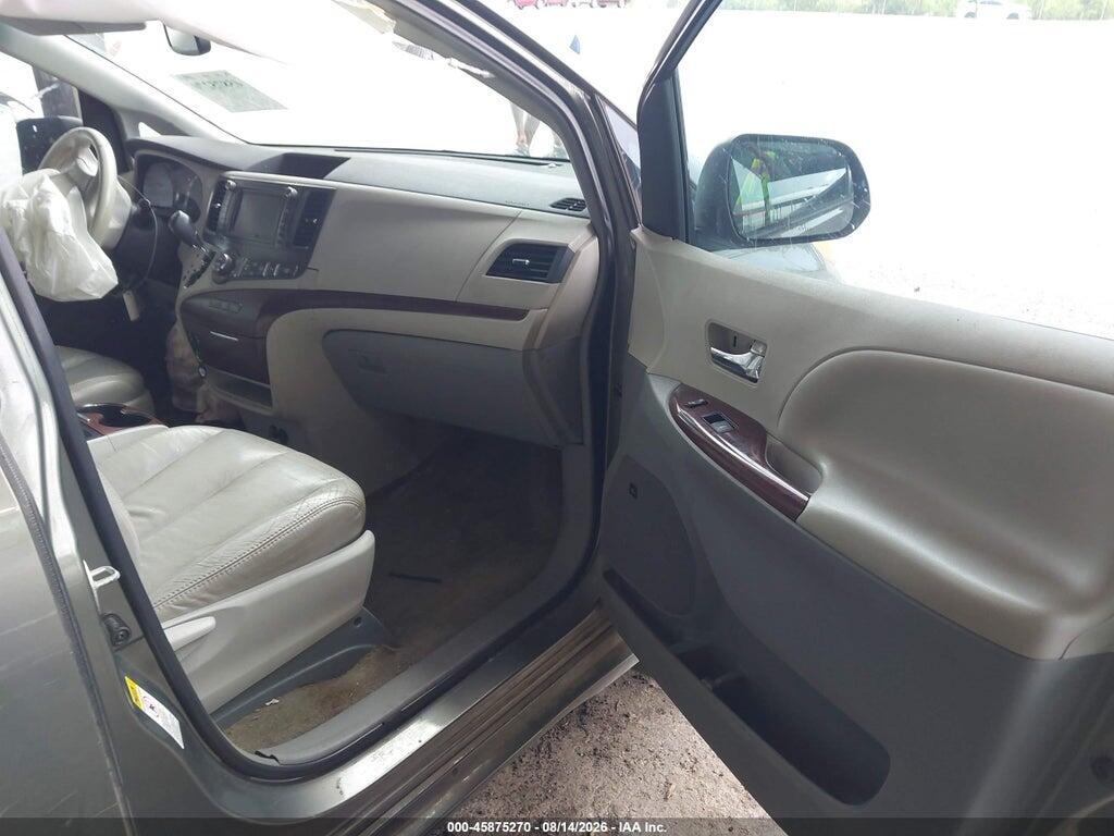 5TDYK3DC5BS162595 2011 TOYOTA SIENNA photo no. 5