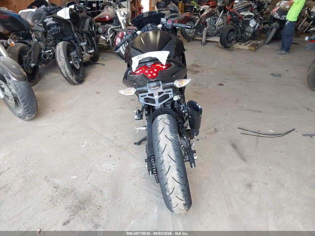 ML5EXGH16TDA89767 2026 KAWASAKI EX500 photo no. 6