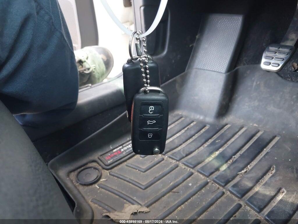 3VW5A7AJ4CM010712 2012 VOLKSWAGEN JETTA photo no. 11