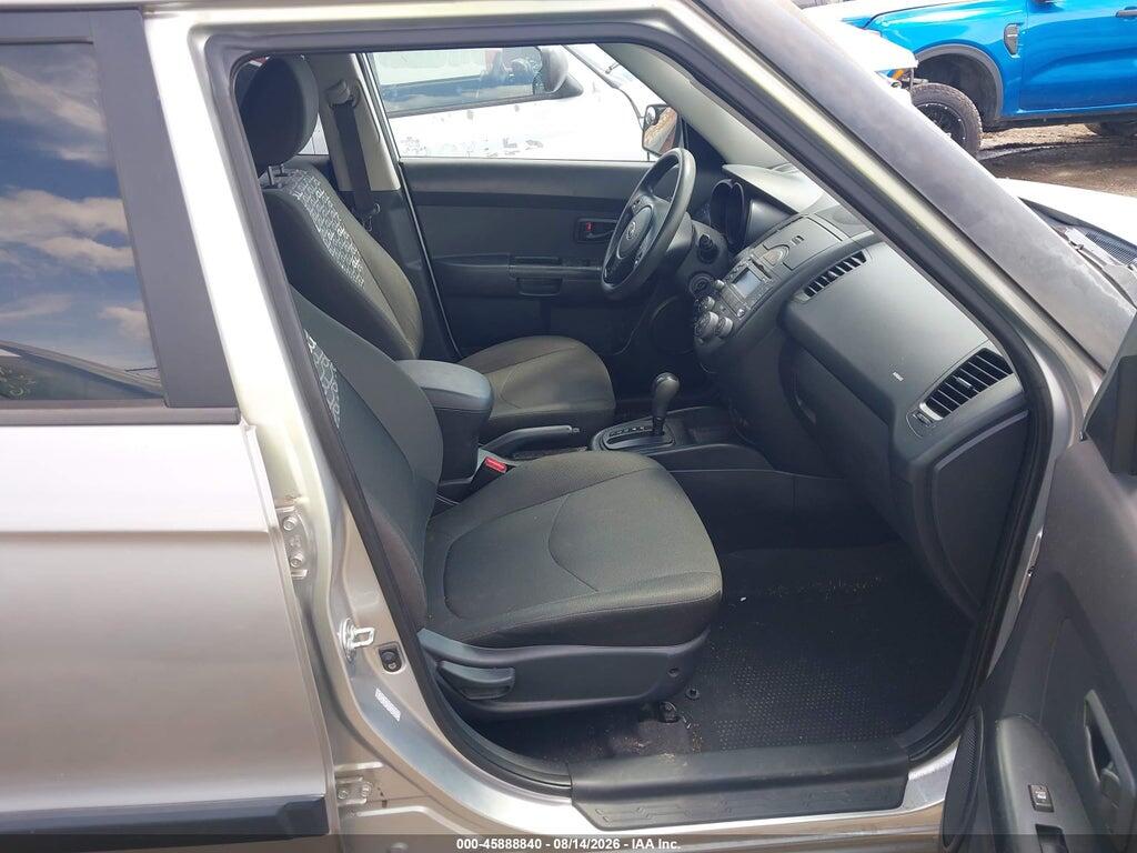 KNDJT2A21A7086628 2010 KIA SOUL photo no. 5