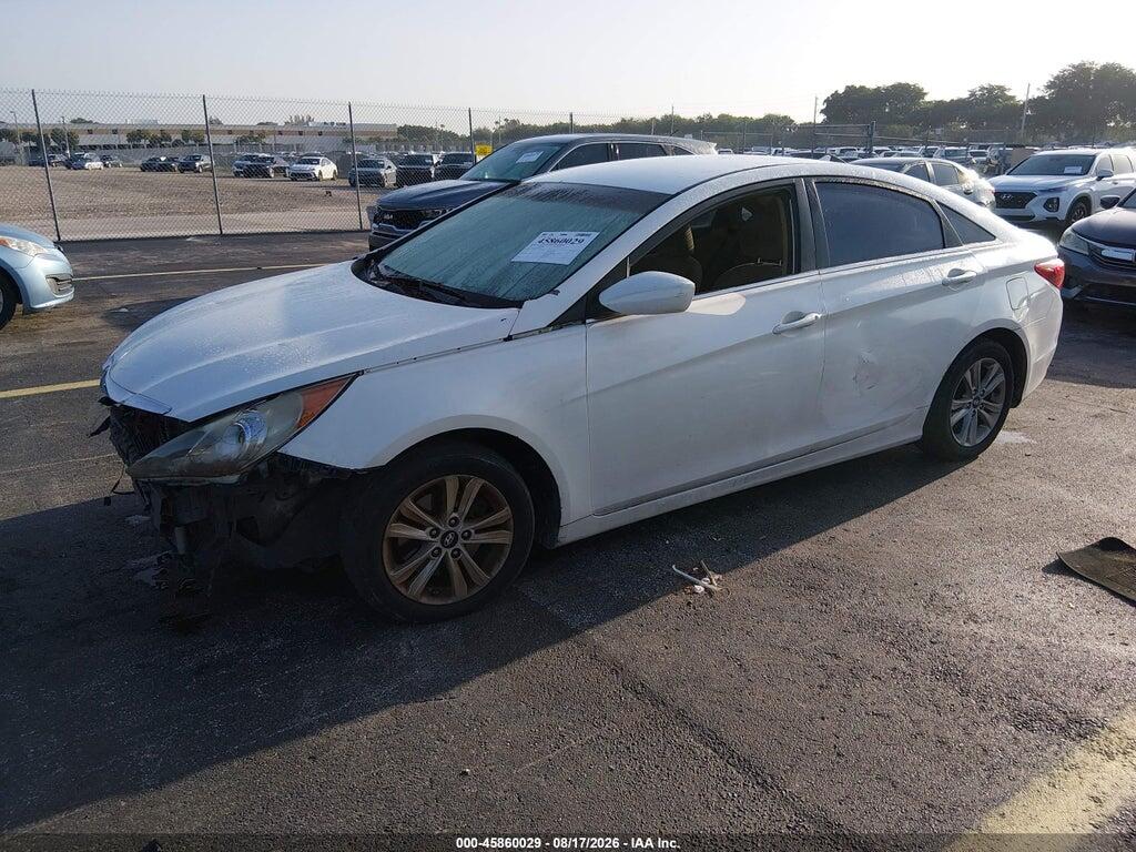 5NPEB4AC9BH019586 2011 HYUNDAI SONATA photo no. 2