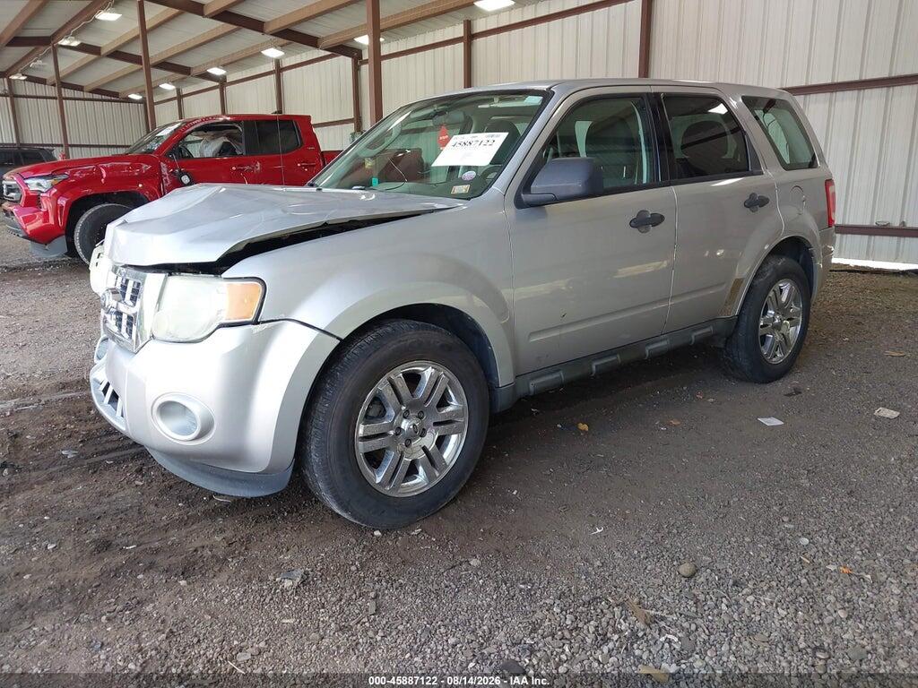 1FMCU9C76AKC27371 2010 FORD ESCAPE photo no. 2