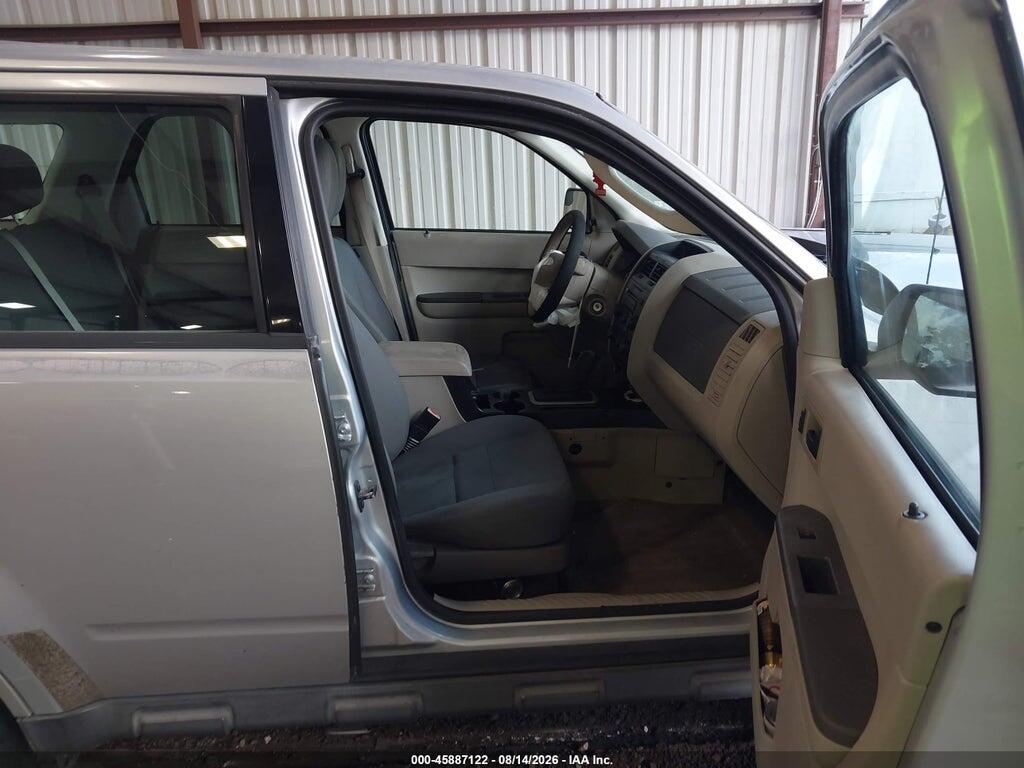 1FMCU9C76AKC27371 2010 FORD ESCAPE photo no. 5