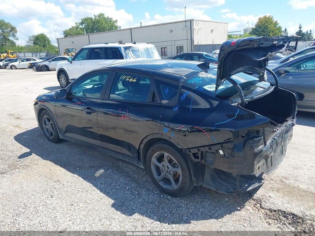 3KPFT4DE7SE015975 2025 KIA K4 photo no. 3