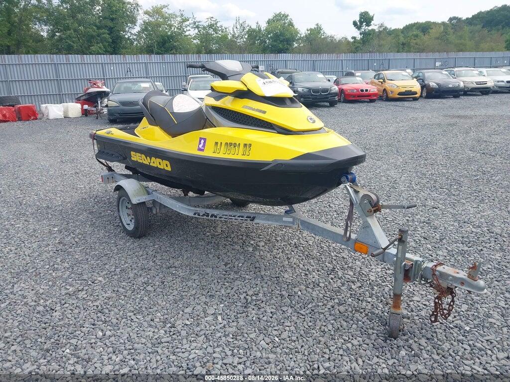 5KTWS141XCF002539 2011 SEADOO GTX 260 photo no. 1