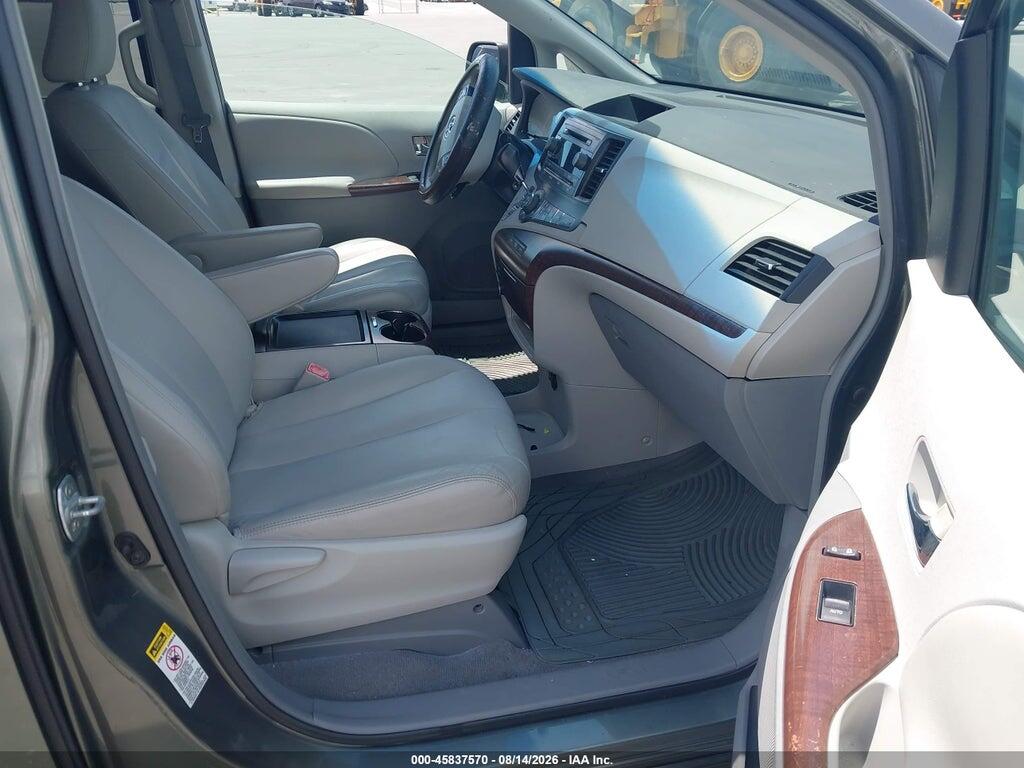 5TDYK3DC8BS040264 2011 TOYOTA SIENNA photo no. 5