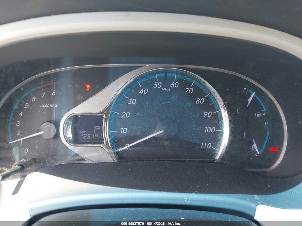 5TDYK3DC8BS040264 2011 TOYOTA SIENNA photo no. 7