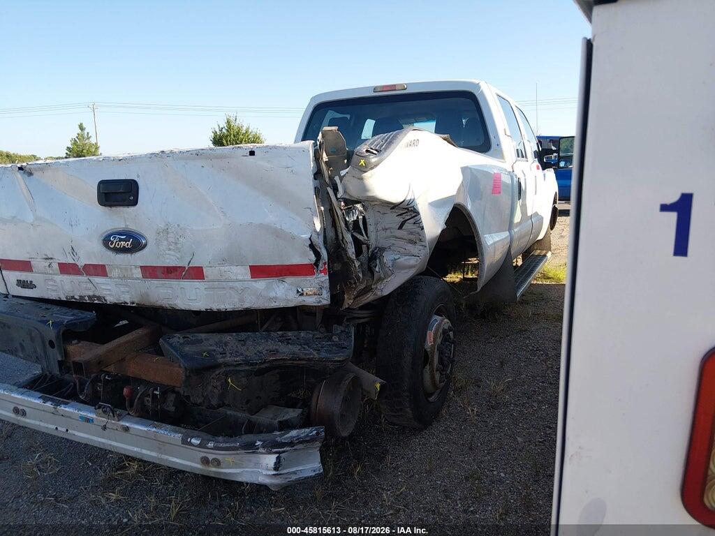 1FT8W3B66BEA81757 2011 FORD SUPER DUTY F-350 SRW photo no. 4
