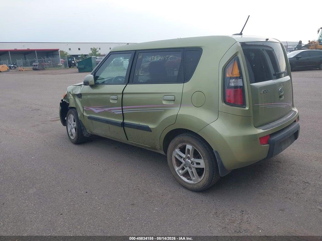 KNDJT2A23A7146084 2010 KIA SOUL photo no. 3