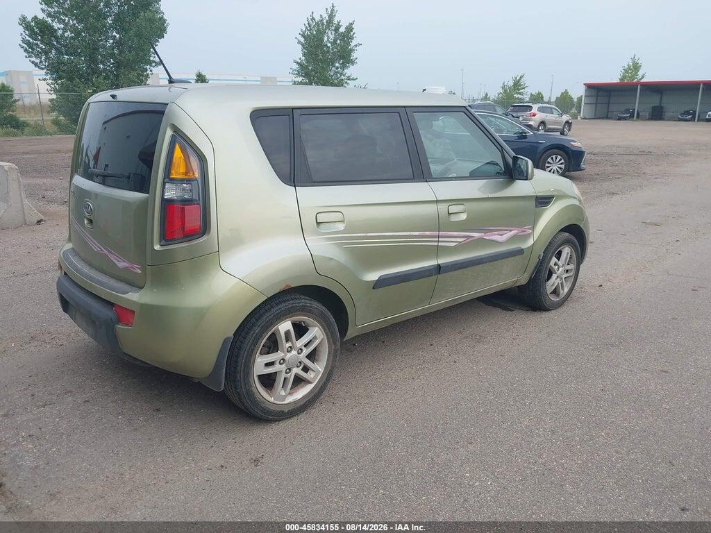 KNDJT2A23A7146084 2010 KIA SOUL photo no. 4