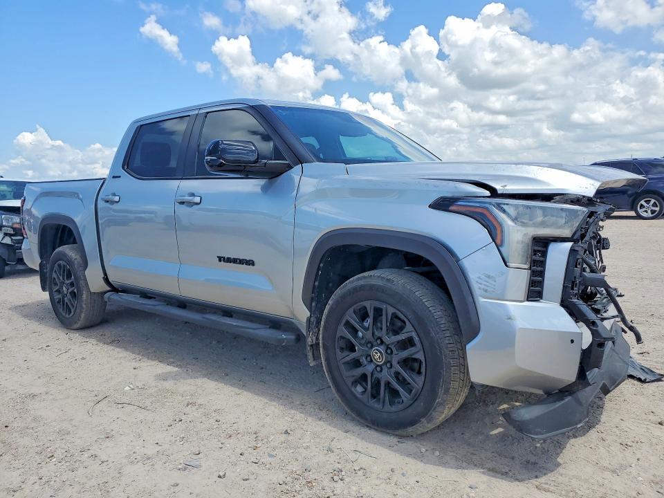 2025 TOYOTA TUNDRA LIMITED — Фото 4 из 12