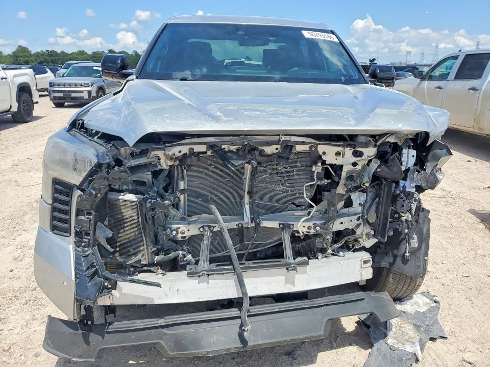 2025 TOYOTA TUNDRA LIMITED — Фото 5 из 12
