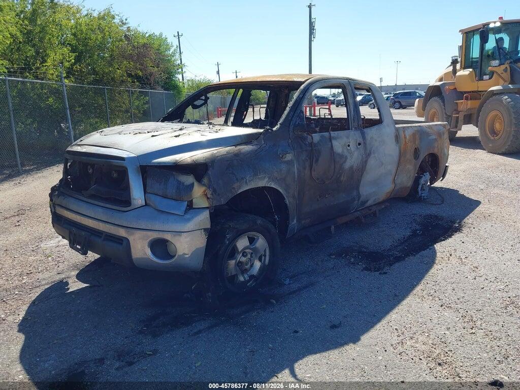 5TFRY5F14AX095801 2010 TOYOTA TUNDRA photo no. 2