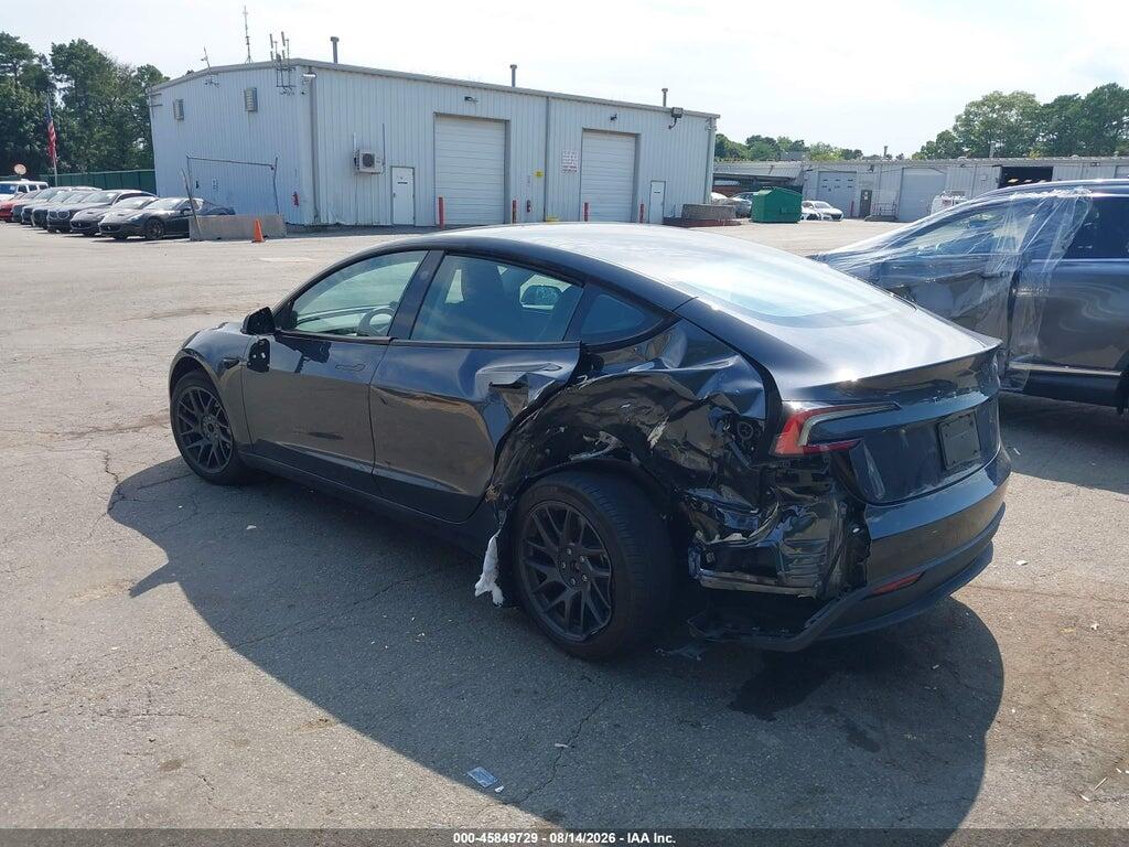 5YJ3E1EA7SF993765 2025 TESLA MODEL 3 photo no. 3