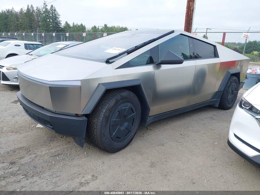 7G2CEHED5SA060833 2025 TESLA CYBERTRUCK photo no. 2