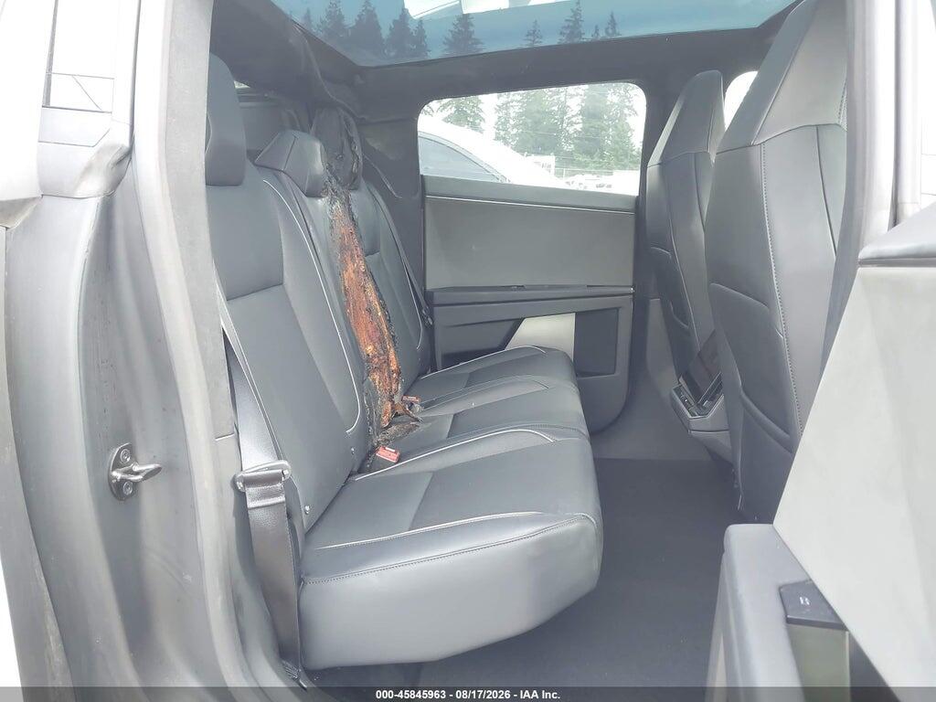 7G2CEHED5SA060833 2025 TESLA CYBERTRUCK photo no. 8