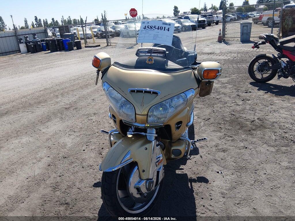 1HFSC47F06A508754 2006 HONDA GL1800 photo no. 5